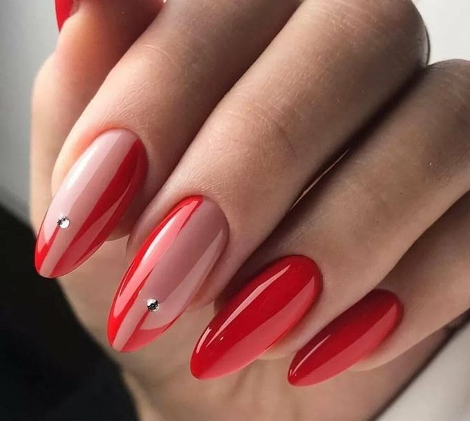 Красный маникюр тренды и новинки дизайна | Red nails, Romantic nails, Gel nails