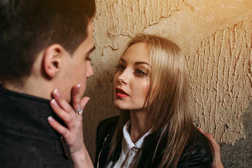 Признаки того, что нравится парень Признаки того, что нравится парень